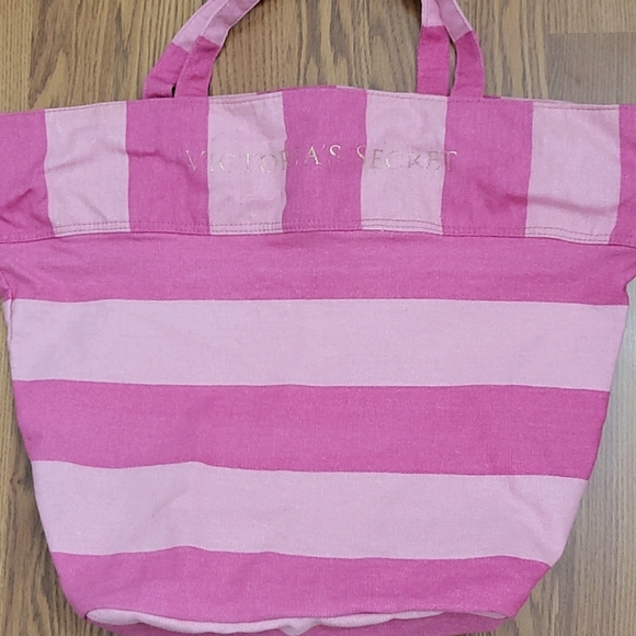 ❌❌❌ SOLD ❌❌❌ 💗Victoria's Secret Tote Bag - Picture 2 of 8